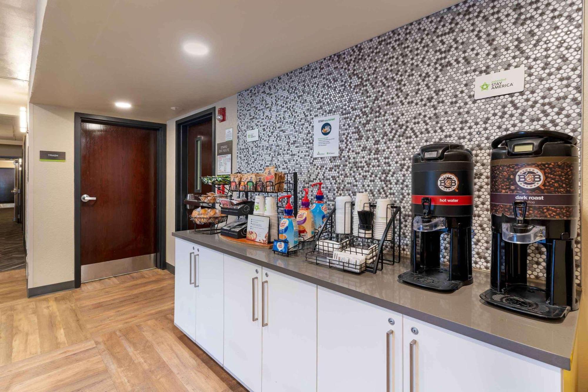 Extended Stay America Premier Suites - Union City - Dyer St Екстер'єр фото